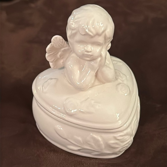 Other - Porcelain Ivory Cherub Trinket Heart Box